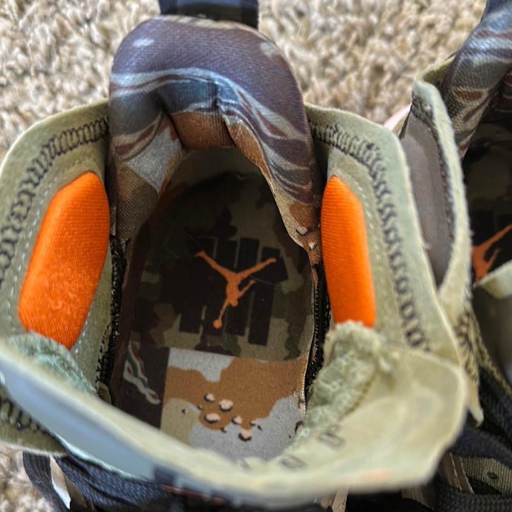 Undefeated x Air Jordan 37 SP flight jacket - Picture 7 of 7